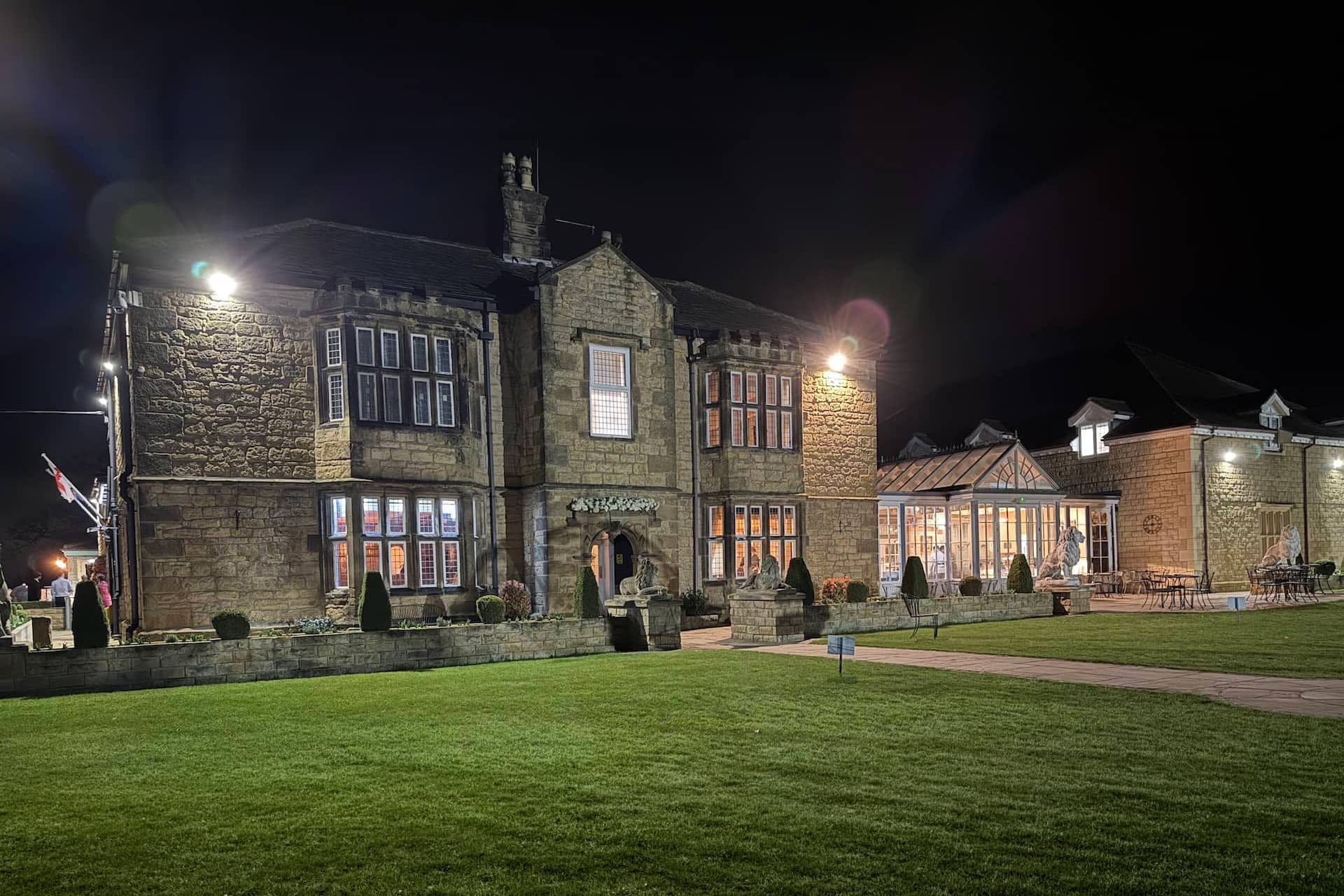 Magic Mirror at Natalie and Robert’s evening reception in the Cawthorne Suite at Rogerthorpe Manor Hotel